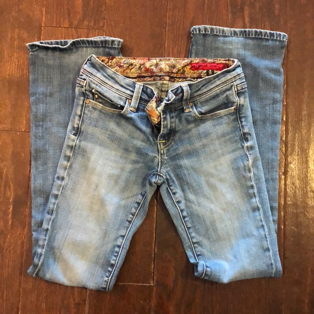 Bootcut Jean size 25